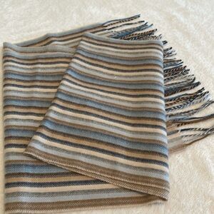 Super soft, versatile striped/herringbone patterned scarf w/tassels